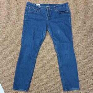 GAP Women's Skinny Jeans in Classic Blue